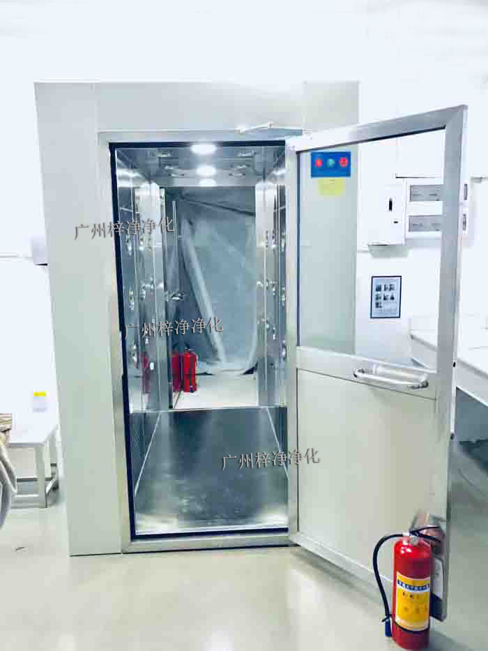 定期對風(fēng)淋室進(jìn)行維護(hù) 定期對風(fēng)淋室進(jìn)行維護(hù)