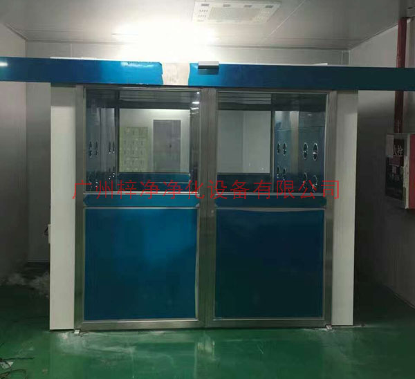 自動門風淋室感應探測器探測到有人進入時,將脈沖信號傳給主控器 自動門風淋室感應探測器探測到有人進入時,將脈沖信號傳給主控器